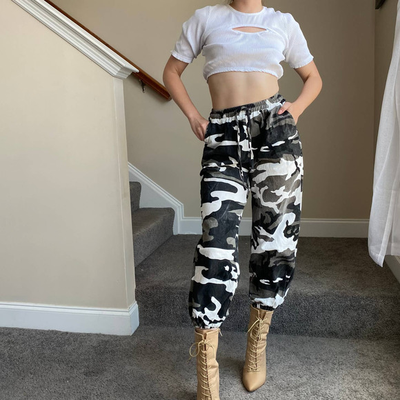 Stiff cotton vintage camo joggers - Picture 3 of 4